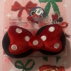 The Crème Shop Minnie Mouse Red Face Mask